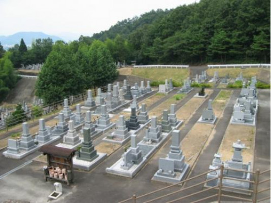 鯖江市営 総山墓園