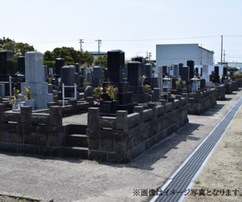 横手市営　傾城塚墓園