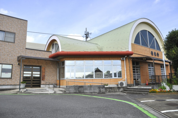ヒルズ川口