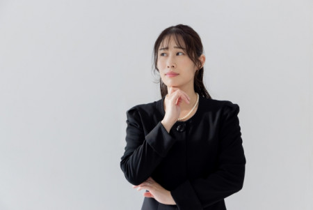 告別式の流れと参列時の注意点