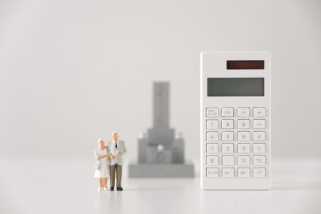 葬儀費用の平均相場はいくら？全国データ比較