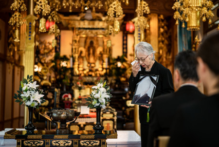 喪主の挨拶文完全ガイド:通夜・告別式・会食別に解説