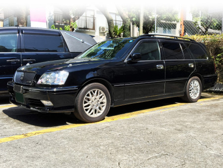 喪主が行う霊柩車の手配と同行マナー