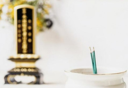 四十九日法要とは？日程の決め方・準備・当日の流れ