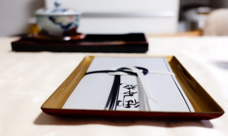 僧侶へのお布施・お車代・御膳料の相場と渡し方