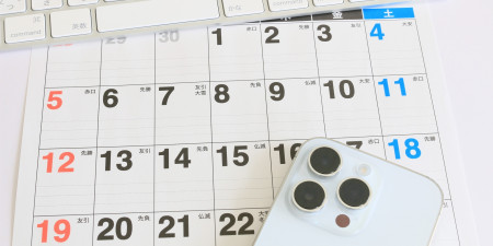 遠方の親族が多いときの法事日程調整・オンライン併用術