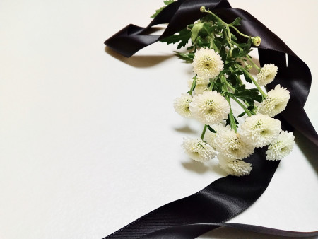 法事で読まれる弔辞・追悼文の書き方と構成のコツ