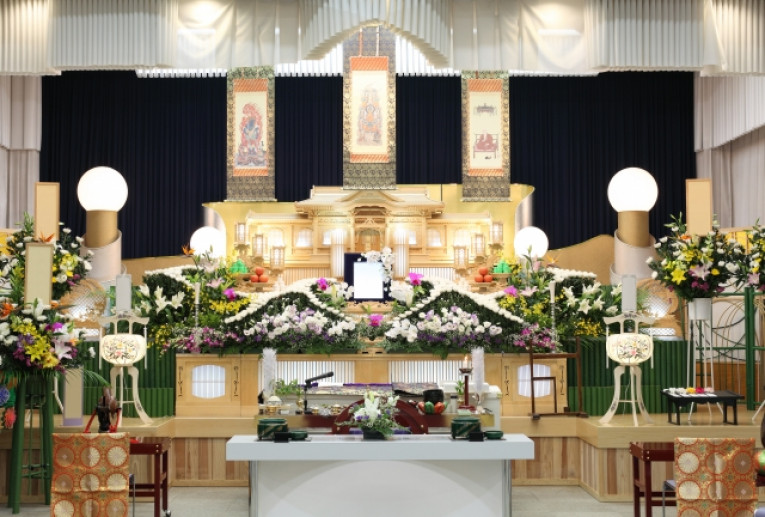 葬儀の祭壇の画像